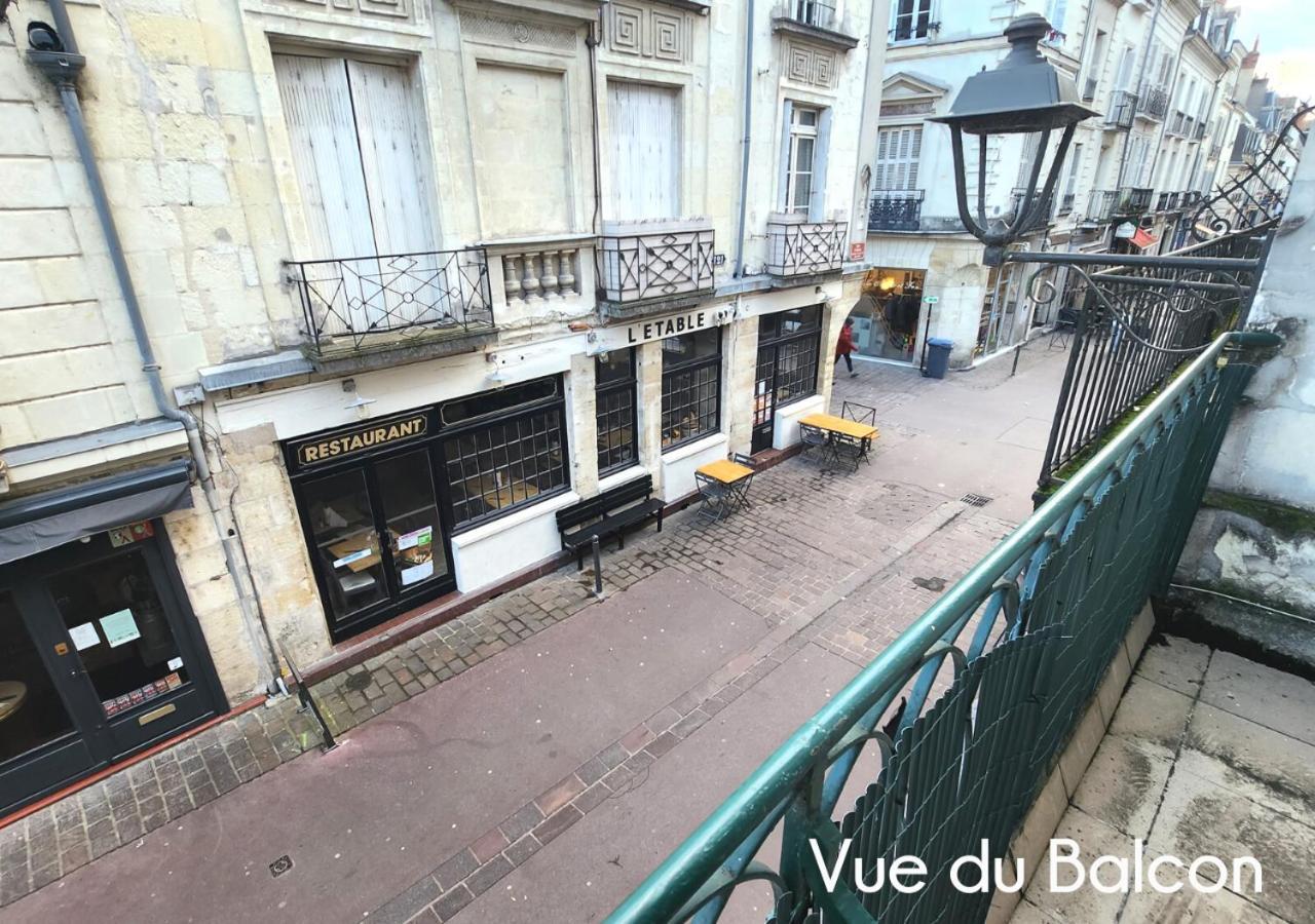 "Colbert Triplex" 3 Chambres - Balcon - Patio - Cathedrale Tours Bagian luar foto