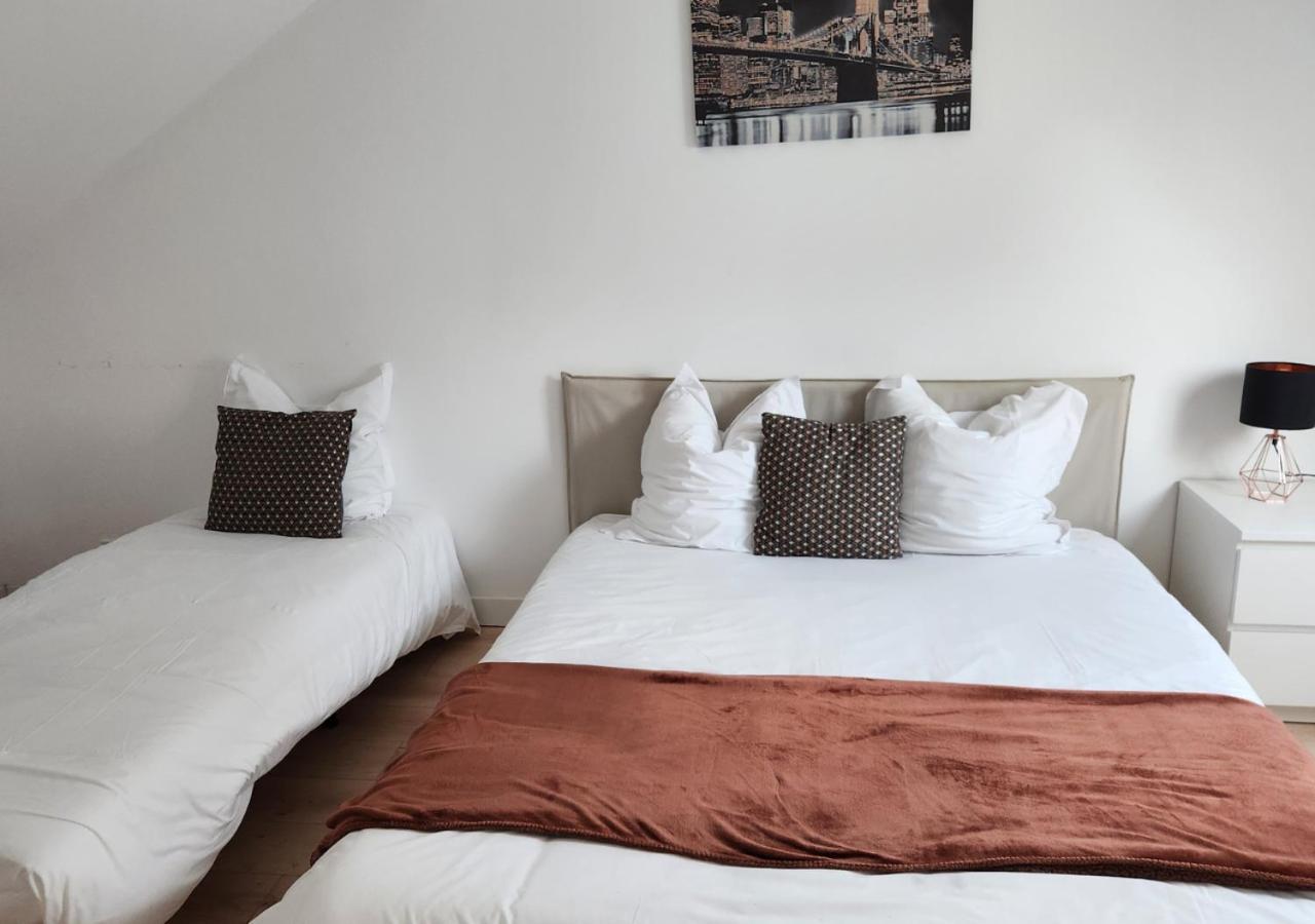 "Colbert Triplex" 3 Chambres - Balcon - Patio - Cathedrale Tours Bagian luar foto